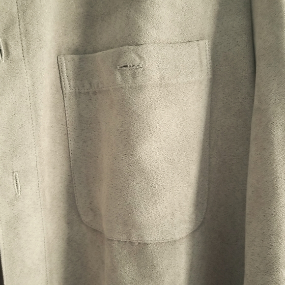 Long sleeve button down shirt - Picture 3 of 4